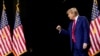Fostul președinte american Donald Trump participă la un miting la Reno, Nevada, SUA, 17 decembrie 2023. (foto: Carlos Barria/REUTERS)