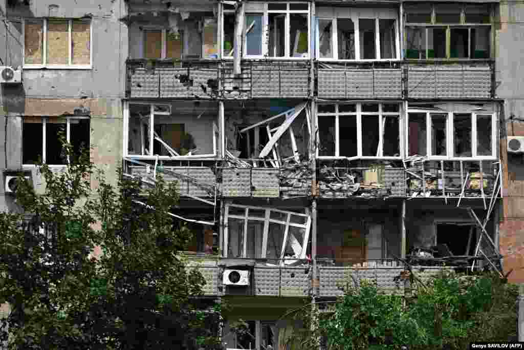 Despite having no intact buildings or functioning utilities, the frontline town of Avdiyivka is home to 1,719 residents. &quot;Around 60 percent are people aged 65 and over,&quot; Barabash said. &nbsp;