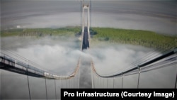 Podul suspendat de la Brăila văzut de pe un pilon de susținere. Foto: Pro Infrastructura