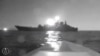 Imagini surprinse de pe o dronă maritimă arată silueta navei Olenegorsky Gornyak în apropierea portului Novorossiysk, în Rusia, 4 august 2023.