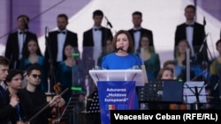 Maia Sandu și-a ținut discursul în mai multe limbi - română, rusă, găgăuză