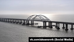 Керченският мост, свързващ Русия с полуостров Крим