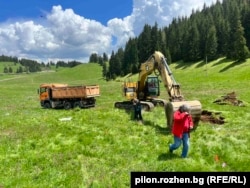 Na lokalitetu, koji zauzima 256 kvadratnih metara livade Rožen, priprema zemljišta počela je 9. juna.