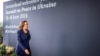 Potpredsednica SAD Kamala Harris stiže u odmaralište Buergenstock tokom samita o miru u Ukrajini, u Stansstadu blizu Lucerna, Švicarska, 15. juna 2024.