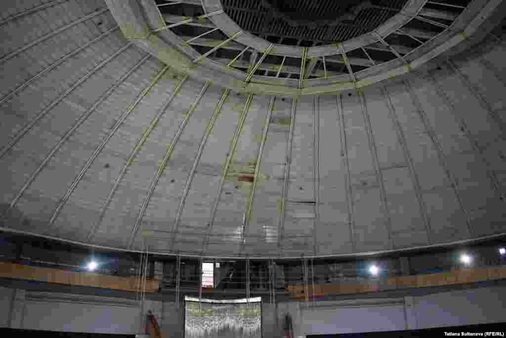 Cupola Circului fotografiată din interior. 