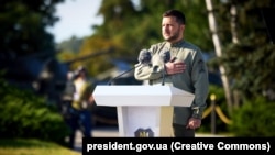 Președintele ucrainean Volodimir Zelenski a marcat Ziua Drapelului, înainte de a participa la summitul Platformei Crimeea, Kiev, Ucraina, 23 august 2023. 