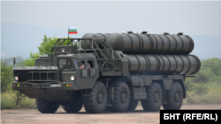 S-300 iz sovjetske ere - protuvazdušni sistem koji je još uvijek u upotrebi u bugarskoj vojsci i za koji su Sjedinjene Države navodno zatražile od Sofije da donira Ukrajini.
