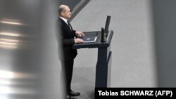 Nemački kancelar Olaf Šolc u Bundestagu, Berlin 28. novembar 2023