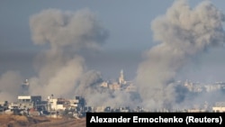 Explozii și incendii în Gaza, după expirarea armistițiului temporar dintre Israel și gruparea islamistă palestiniană Hamas, 3 decembrie 2023