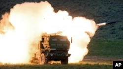 U okviru promene vojne strategije preporučeno je da se australijska vojska više oslanja na rakete dugog dometa, između ostalog i na američki raketni sistem Himars (arhivska fotografija).