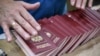 Migranții sunt forțați să semneze un contract cu Ministerul Apărării pentru a obține cetățenia rusă (surse)