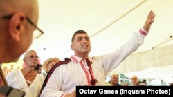 Președintele partidului Alianța pentru Unirea Românilor (AUR), George Simion, spune că militează pentru unirea României cu Republica Moldova.