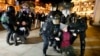 În Rusia, cei care protestează față de războiul din Ucraina sunt reținuți de forțele de ordine. St. Petersburg, 1 martie 2022