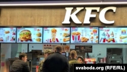 Руски войници в ресторант на KFC