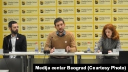 Predstavnici političke platforme Solidarnost i Ne davimo Beograd: Marko Miletić (prvi sleva), Miloš Baković Adžić i Biljana Đorđević