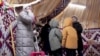 "Юрты несокрушимости": этнические казахи помогают греться жителям разрушенных украинских городов