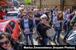Emigranți români din Marea Britanie, la alegerile eurparlamentare și referendumul împotriva unor modificări la legile justiției, în 2019.