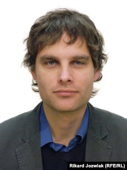 Rikard Jozwiak, editorul RFE/RL pe probleme europene, este autorul newsletterului săptămânal „Wider Europe”.