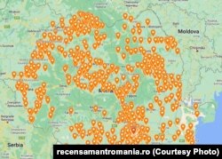 Peste 700 de puncte fixe de recenzare au fost înființate în țară, pentru a compensa ineficiența recenzării față în față.