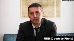 Universitatea pe care o conduce Daniel Daivd lucrează la o a doua verificare a tezei de doctorat a lui Lucian Bode.