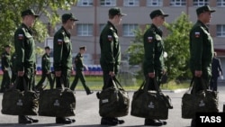 Recruți ruși la centrul militar Iegorșino. 
