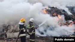 Алматы облысында өртті сөндіріп жатқан жұмысшылар. 16 қыркүйек 2025 жыл.