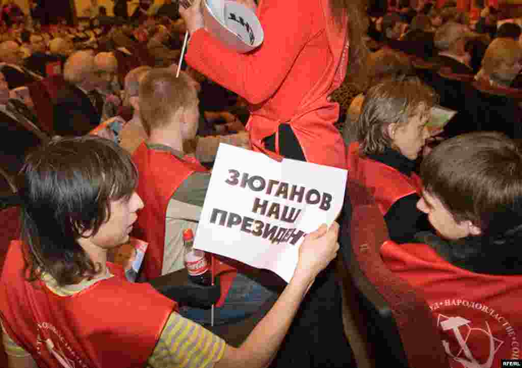 И даже граждане постсоветской наружности явно без права голоса