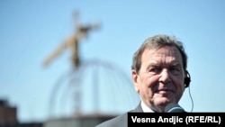 Fostul cancelar german Gerhard Schröder este prieten apropiat a lui Vladimir Putin.