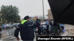 Задержание на месте анонсированного Аблязовым оппозиционного митинга. Актобе, 6 июля 2021 года