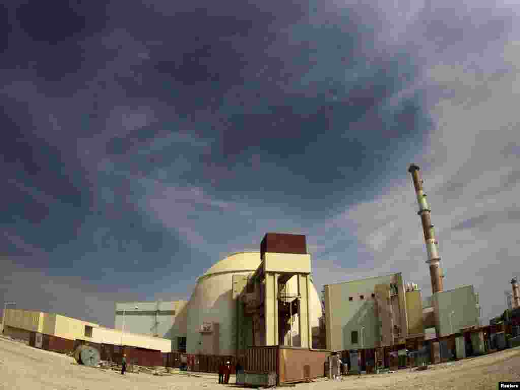 Iran - Nuklearna elektrana Bushehr , 26.10.2010. Foto: Reuters / Mohammad Babaie