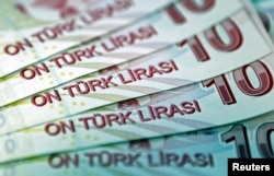 Турецкая лира.