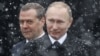 «Транзит от Путина к Путину». Российское правительство ушло в отставку