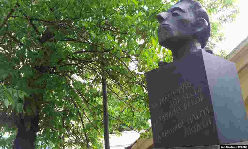 Памятник Осипу Мандельштаму