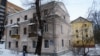 Дом па Раманаўскай Слабадзе, 22 у плямах чыноўнікаў — пад плямай перабудовы.