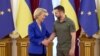 Predsednica Evropske komisije Ursula fon der Lajen u Kijevu sa ppredsednikom Ukrajine Volodimirom Zelenskim, 15. septembar 2022.