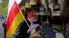 Согласно решению цхинвальских властей, более 600 предпринимателей югоосетинской столицы, работающих в сфере общественного питания, бытового обслуживания и торговли, должны будут получить в мэрии разрешение на право торговли