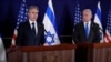 Sekretari amerikan i Shtetit, Antony Blinken, dhe kryeministri izraelit, Benjamin Netanyahu. Tel Aviv, 12 tetor 2023. 