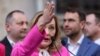 Vicepreședinte USR Dominic Fritz a declarat că 75 la sută dintre membrii partidului care formează forul de conducere a partidului i-au retras sprijinul politic Elenei Lasconi pentru a mări șansele lui Nicușor Dan de a intra în turul II al alegerilor prezidențiale din mai.
