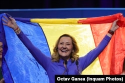 Elena Lasconi în momentul în care a aflat că a intrat în turul doi al prezidențialelor.
