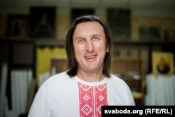 Aleš Puškin u njegovoj radionici u Minsku 2020. godine