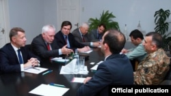 ԵԱՀԿ Մինսկի խմբի նախագահների հանդիպումը Կարեն Աբրահամյանի հետ Ղարաբաղում, արխիվ 