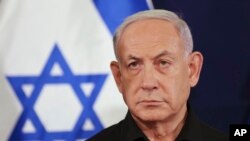 Premierul israelian Benjamin Netanyahu a calificat încă de luna trecută perspectiva unui mandat internațional de arestare pe numele lui drept „acțiune antisemită fără precedent”. 
