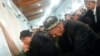 Прихожане на пятничной молитве в мечети Аммор ибн Ёсир в Андижане.