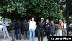 Сочидаги қурилиш ширкатларидан бири текинга ишлатаётган 50 нафар ўзбек мардикори ҳаққини талаб қилиб олиш учун охиригача курашди.
