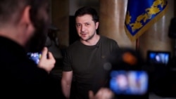 Președintele Volodimir Zelenski în timpul unui interviu dat ziariștilor de la CNN și Reuters. Kyiv, 2 Martie 2022