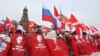 Победу партии власти на выборах в Думу ее сторонники пришли праздновать под стены Кремля