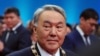 Президент Казахстана Нурсултан Назарбаев на церемонии инаугурации после переизбрания на очередной срок. По официальным данным, он набрал более 97 процентов на досрочных выборах. Астана, 29 апреля 2015 года. 