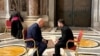 Donal Trump și Volodimir Zelenski s-au întâlnit la Roma, pe 26 aprilie.