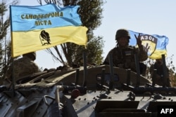 Українські добровольці у Маріуполі. Вересень 2014 року