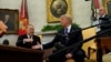 Президент США Дональд Трамп протягивает руку Нурсултану Назарбаеву, на тот момент президенту Казахстана, прибывшему с визитом в Вашингтон. 16 января 2018 года.